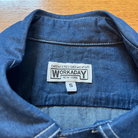 Engineered Garments denim Shirt S ( fits like a large) - Picture 2 of 6